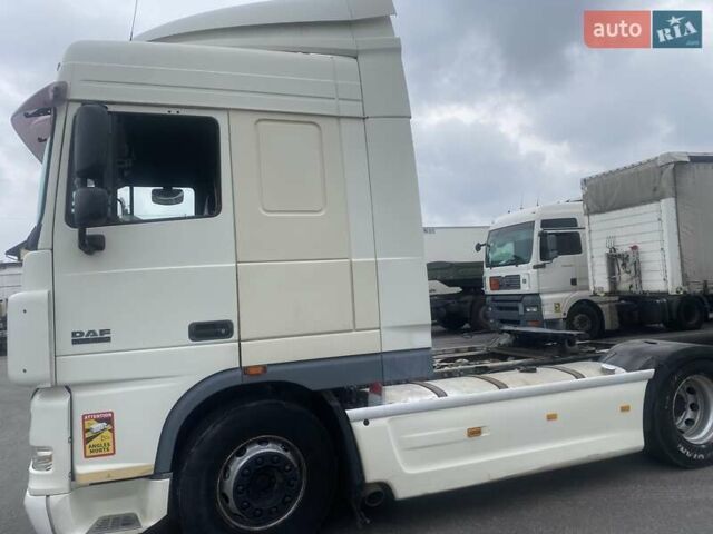 Белый Даф XF 105, объемом двигателя 12.9 л и пробегом 940 тыс. км за 11000 $, фото 1 на Automoto.ua