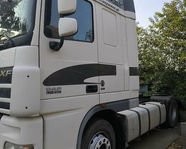 Белый Даф XF 105, объемом двигателя 12.9 л и пробегом 900 тыс. км за 12431 $, фото 2 на Automoto.ua