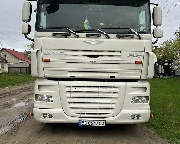 Білий Даф XF 105, об'ємом двигуна 12.9 л та пробігом 1 тис. км за 11500 $, фото 1 на Automoto.ua