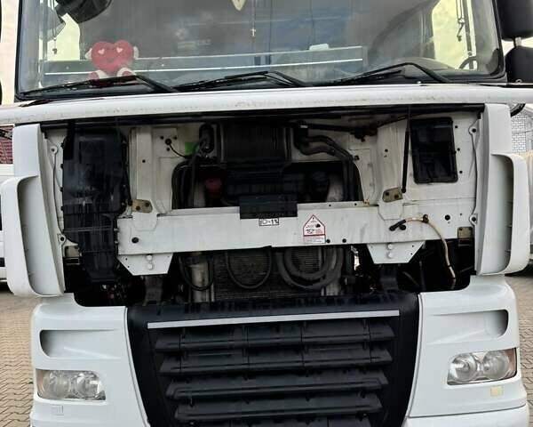 Білий Даф XF 105, об'ємом двигуна 12.9 л та пробігом 1000 тис. км за 9500 $, фото 4 на Automoto.ua