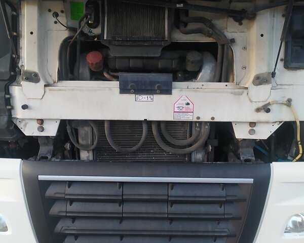 Білий Даф XF 105, об'ємом двигуна 12.9 л та пробігом 807 тис. км за 23500 $, фото 11 на Automoto.ua