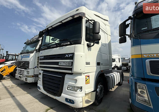 Білий Даф XF 105, об'ємом двигуна 12.99 л та пробігом 1 тис. км за 7299 $, фото 1 на Automoto.ua