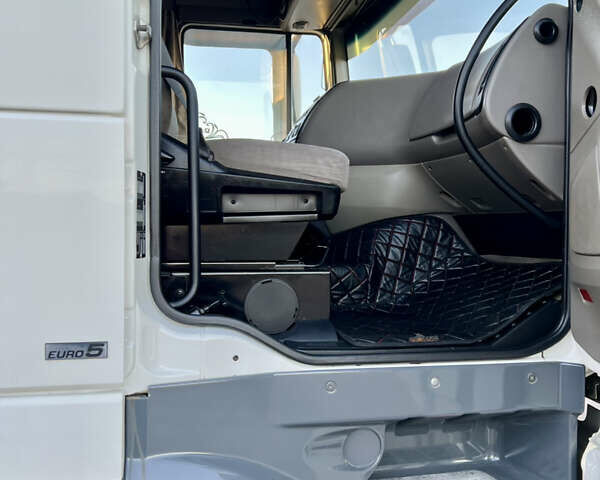 Белый Даф XF 105, объемом двигателя 0 л и пробегом 653 тыс. км за 18000 $, фото 32 на Automoto.ua