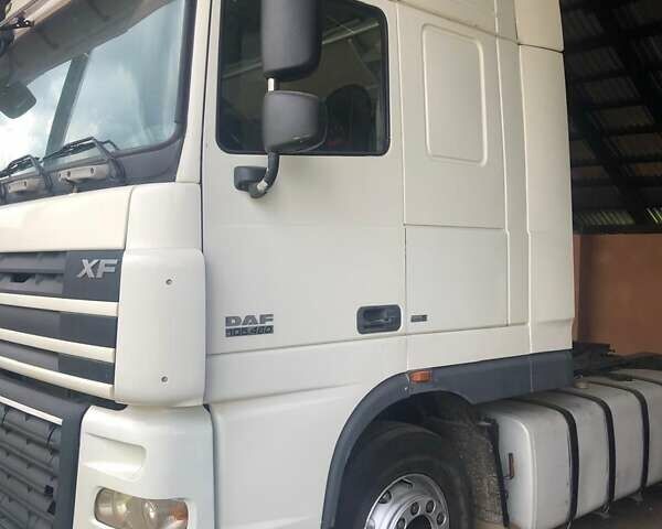 Білий Даф XF 105, об'ємом двигуна 12.9 л та пробігом 1 тис. км за 8800 $, фото 3 на Automoto.ua