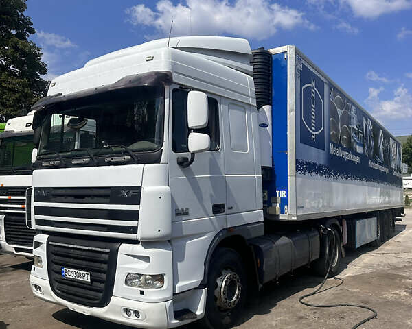 Белый Даф XF 105, объемом двигателя 12.9 л и пробегом 300 тыс. км за 15500 $, фото 2 на Automoto.ua