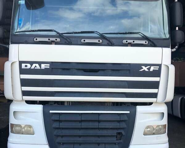 Білий Даф XF 105, об'ємом двигуна 12.9 л та пробігом 1 тис. км за 8800 $, фото 1 на Automoto.ua