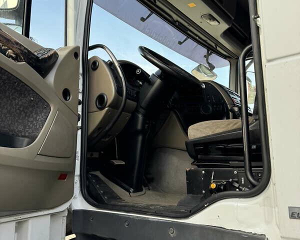 Даф XF 105 2008 в Черкассах на Automoto.ua Белый Даф XF 105, объемом двигателя 0 л и пробегом 962 тыс. км за 8500 $, фото 3 на Automoto.ua