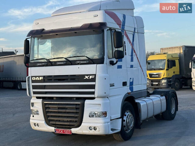 Белый Даф XF 105, объемом двигателя 12.9 л и пробегом 140 тыс. км за 9999 $, фото 3 на Automoto.ua