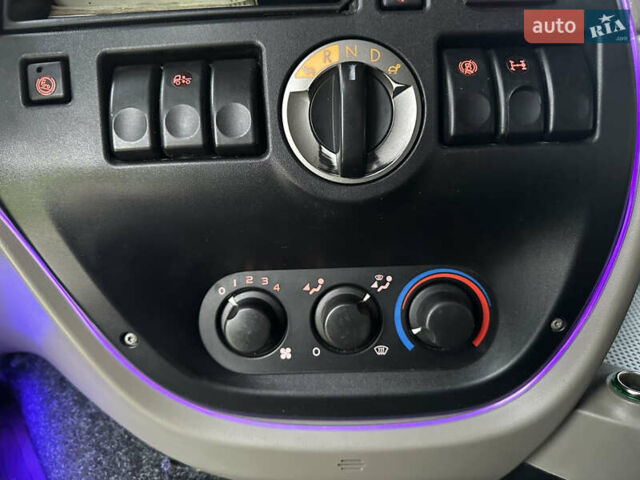 Белый Даф XF 105, объемом двигателя 0 л и пробегом 100 тыс. км за 23999 $, фото 28 на Automoto.ua