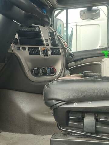 Білий Даф XF 105, об'ємом двигуна 12.9 л та пробігом 10 тис. км за 10100 $, фото 2 на Automoto.ua