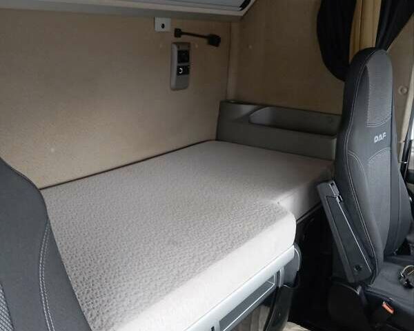 Білий Даф XF 105, об'ємом двигуна 0 л та пробігом 10 тис. км за 12300 $, фото 2 на Automoto.ua