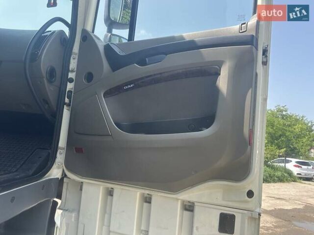 Белый Даф XF 105, объемом двигателя 12.9 л и пробегом 148 тыс. км за 12200 $, фото 32 на Automoto.ua