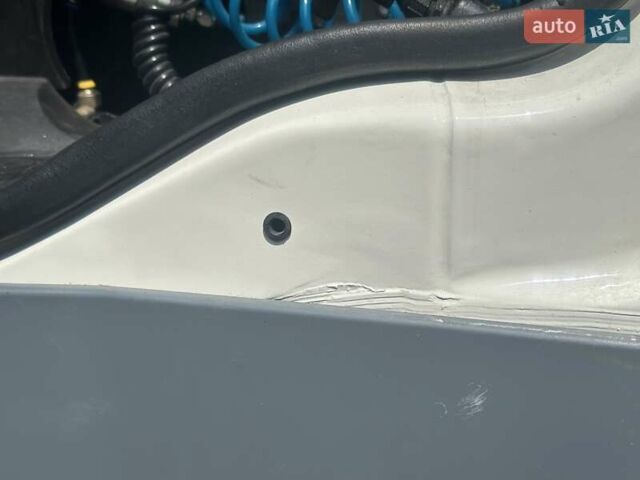 Белый Даф XF 105, объемом двигателя 12.9 л и пробегом 148 тыс. км за 12200 $, фото 10 на Automoto.ua