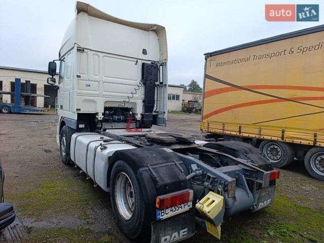 Белый Даф XF 105, объемом двигателя 12.8 л и пробегом 220 тыс. км за 13800 $, фото 1 на Automoto.ua