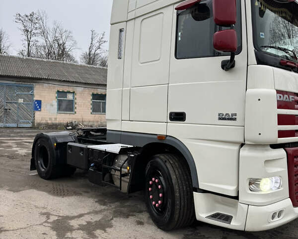 Белый Даф XF 105, объемом двигателя 12.9 л и пробегом 130 тыс. км за 19500 $, фото 2 на Automoto.ua