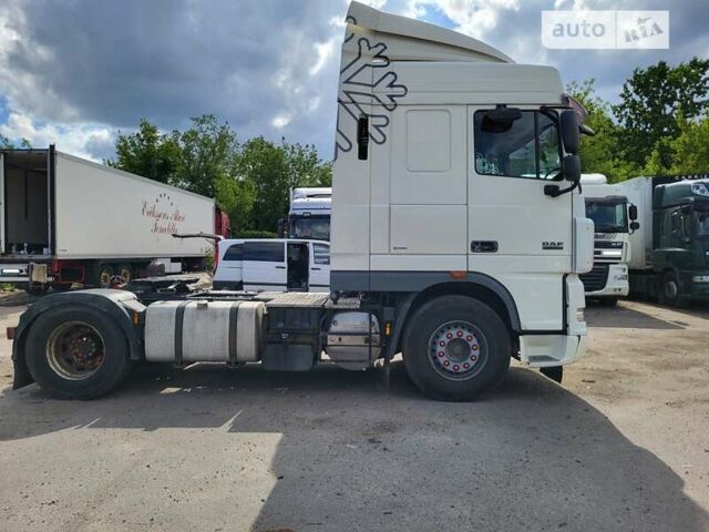 Белый Даф XF 105, объемом двигателя 12.9 л и пробегом 110 тыс. км за 12857 $, фото 3 на Automoto.ua