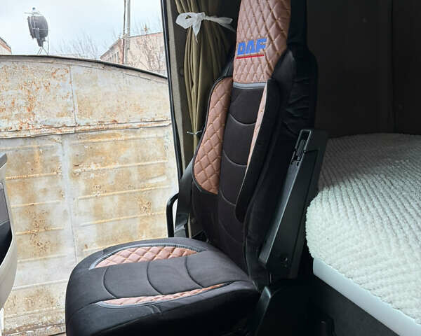 Білий Даф XF 105, об'ємом двигуна 12.9 л та пробігом 743 тис. км за 12500 $, фото 31 на Automoto.ua