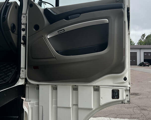 Белый Даф XF 105, объемом двигателя 12.9 л и пробегом 1 тыс. км за 9500 $, фото 13 на Automoto.ua