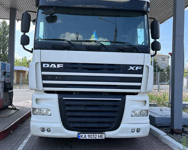 Білий Даф XF 105, об'ємом двигуна 12.9 л та пробігом 1 тис. км за 13100 $, фото 2 на Automoto.ua