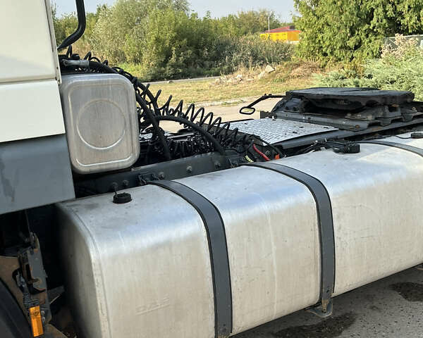 Белый Даф XF 105, объемом двигателя 12.9 л и пробегом 1000 тыс. км за 11000 $, фото 8 на Automoto.ua