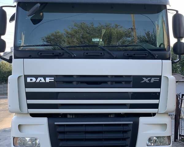 Білий Даф XF 105, об'ємом двигуна 12.5 л та пробігом 900 тис. км за 18700 $, фото 2 на Automoto.ua