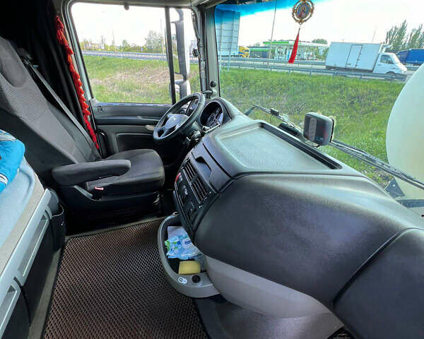 Белый Даф XF 105, объемом двигателя 12.9 л и пробегом 230 тыс. км за 21000 $, фото 7 на Automoto.ua