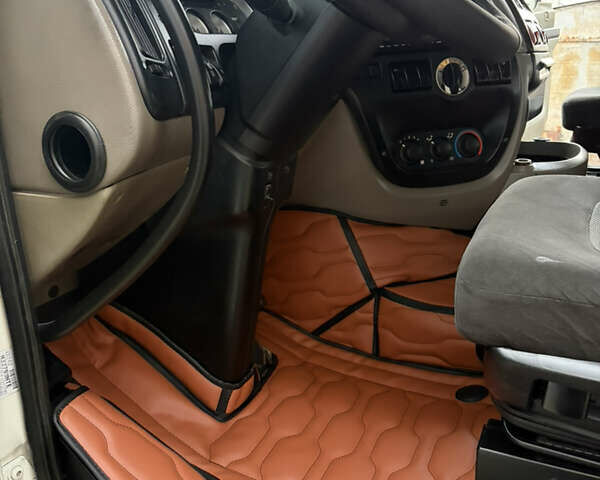 Белый Даф XF 105, объемом двигателя 12.9 л и пробегом 950 тыс. км за 12500 $, фото 25 на Automoto.ua