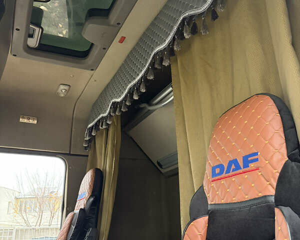 Белый Даф XF 105, объемом двигателя 12.9 л и пробегом 1 тыс. км за 15000 $, фото 32 на Automoto.ua