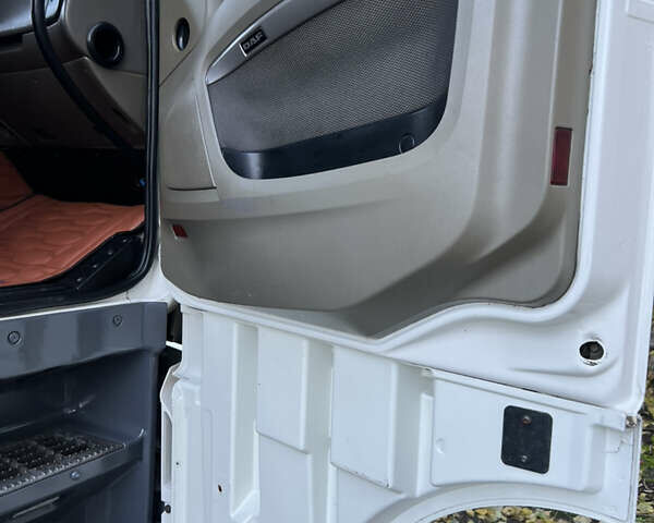 Даф XF 105 2012 в Черкассах на Automoto.ua Белый Даф XF 105, объемом двигателя 12.9 л и пробегом 120 тыс. км за 12500 $, фото 18 на Automoto.ua