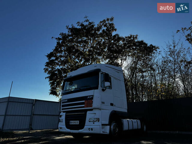 Даф XF 105 2012 у Кропивницькому (Кіровограді) на Automoto.ua Білий Даф XF 105, об'ємом двигуна 12.9 л та пробігом 1 тис. км за 11200 $, фото 3 на Automoto.ua
