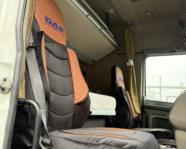 Білий Даф XF 105, об'ємом двигуна 12.9 л та пробігом 100 тис. км за 14500 $, фото 21 на Automoto.ua