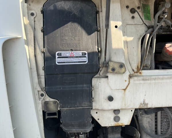 Белый Даф XF 105, объемом двигателя 12.9 л и пробегом 999 тыс. км за 10699 $, фото 20 на Automoto.ua