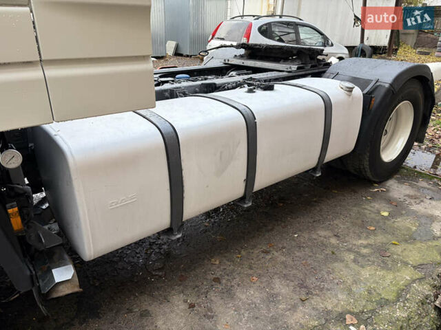 Белый Даф XF 105, объемом двигателя 12.9 л и пробегом 950 тыс. км за 12500 $, фото 7 на Automoto.ua