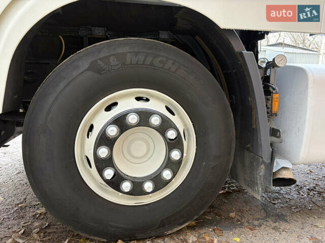 Белый Даф XF 105, объемом двигателя 12.9 л и пробегом 950 тыс. км за 12500 $, фото 9 на Automoto.ua