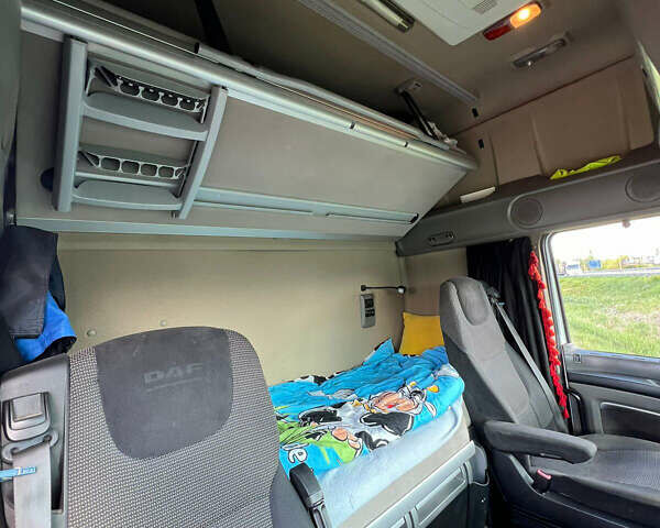 Белый Даф XF 105, объемом двигателя 12.9 л и пробегом 230 тыс. км за 21000 $, фото 6 на Automoto.ua