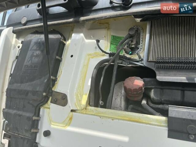 Білий Даф XF 105, об'ємом двигуна 12.9 л та пробігом 805 тис. км за 12500 $, фото 9 на Automoto.ua