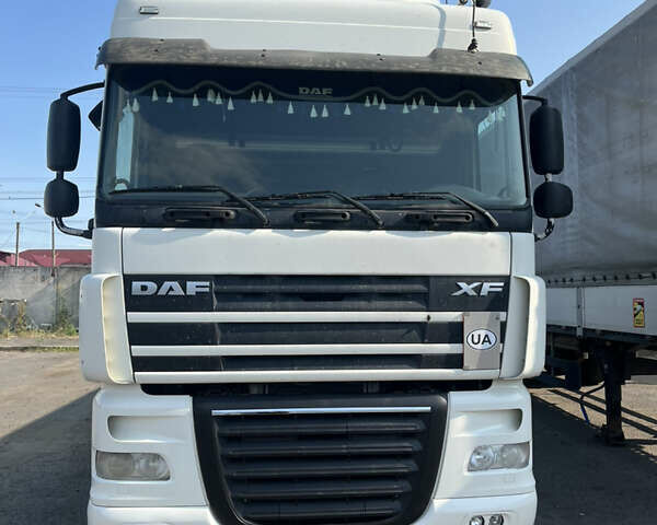 Белый Даф XF 105, объемом двигателя 12.9 л и пробегом 999 тыс. км за 10699 $, фото 2 на Automoto.ua