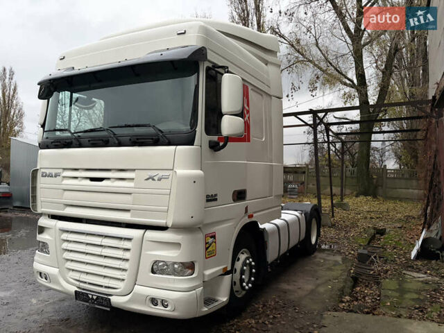 Белый Даф XF 105, объемом двигателя 12.9 л и пробегом 950 тыс. км за 12500 $, фото 1 на Automoto.ua