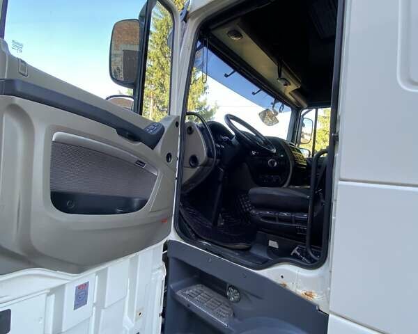 Белый Даф XF 105, объемом двигателя 12.9 л и пробегом 767 тыс. км за 16000 $, фото 12 на Automoto.ua
