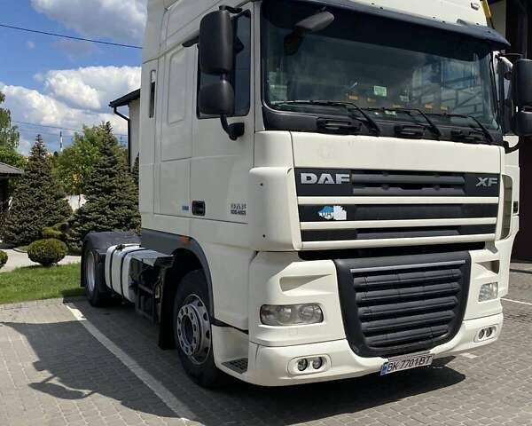 Білий Даф XF 105, об'ємом двигуна 12.9 л та пробігом 915 тис. км за 18700 $, фото 2 на Automoto.ua