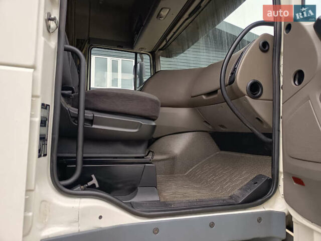 Белый Даф XF 105, объемом двигателя 0 л и пробегом 811 тыс. км за 20000 $, фото 6 на Automoto.ua