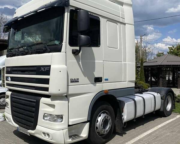 Білий Даф XF 105, об'ємом двигуна 12.9 л та пробігом 915 тис. км за 18700 $, фото 1 на Automoto.ua