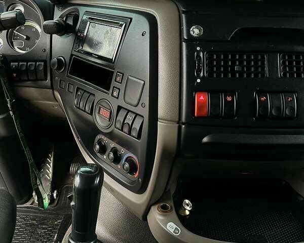 Білий Даф XF 105, об'ємом двигуна 12.9 л та пробігом 850 тис. км за 16500 $, фото 5 на Automoto.ua