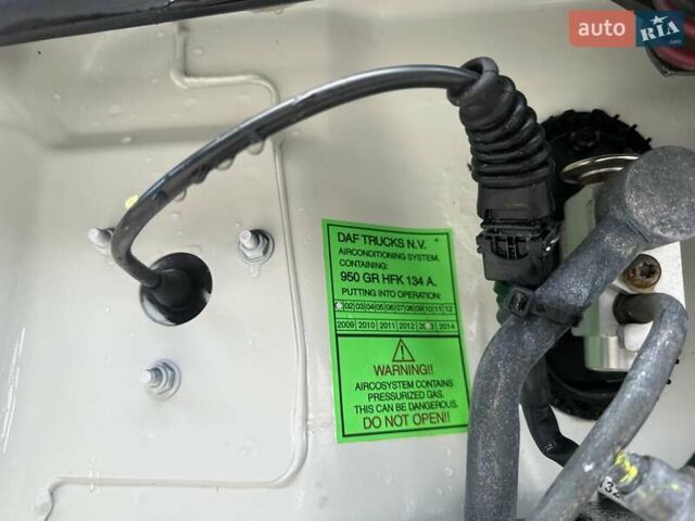 Белый Даф XF 105, объемом двигателя 12.9 л и пробегом 850 тыс. км за 17500 $, фото 8 на Automoto.ua