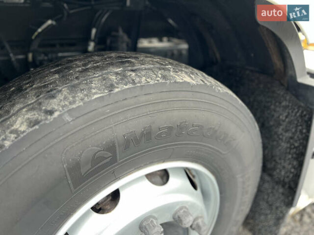 Білий Даф XF 105, об'ємом двигуна 12.9 л та пробігом 960 тис. км за 13300 $, фото 12 на Automoto.ua