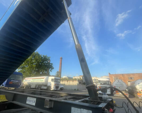 Белый Даф XF 105, объемом двигателя 0 л и пробегом 1000 тыс. км за 35999 $, фото 3 на Automoto.ua