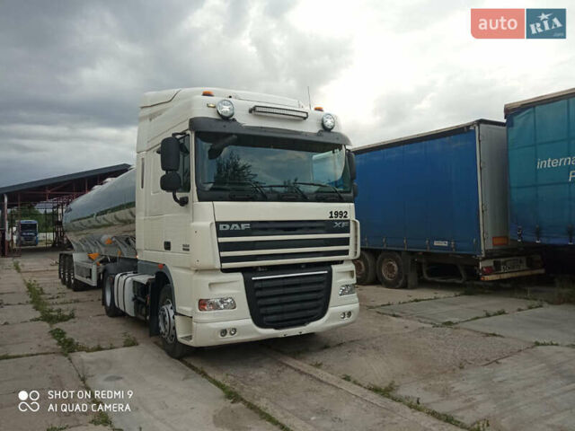 Белый Даф XF 105, объемом двигателя 12.9 л и пробегом 770 тыс. км за 22150 $, фото 1 на Automoto.ua
