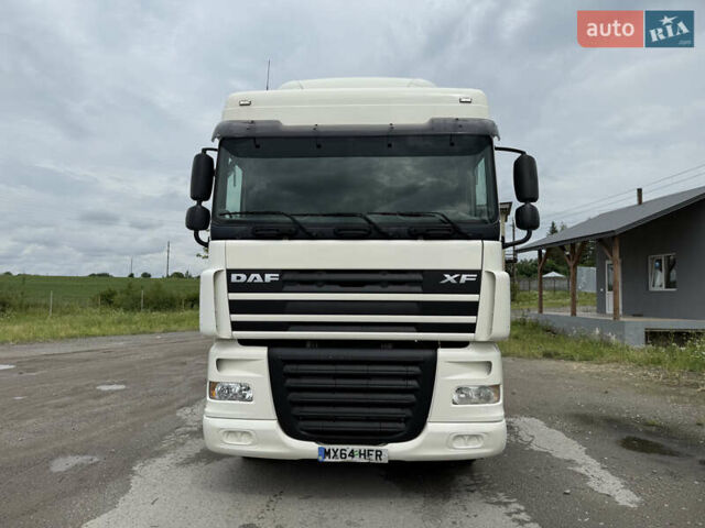 Белый Даф XF 105, объемом двигателя 12.5 л и пробегом 720 тыс. км за 17900 $, фото 1 на Automoto.ua