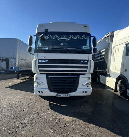 Белый Даф XF 105, объемом двигателя 12.9 л и пробегом 45 тыс. км за 21000 $, фото 1 на Automoto.ua