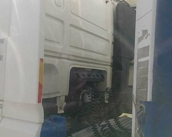 Белый Даф XF 105, объемом двигателя 12.9 л и пробегом 870 тыс. км за 32000 $, фото 4 на Automoto.ua